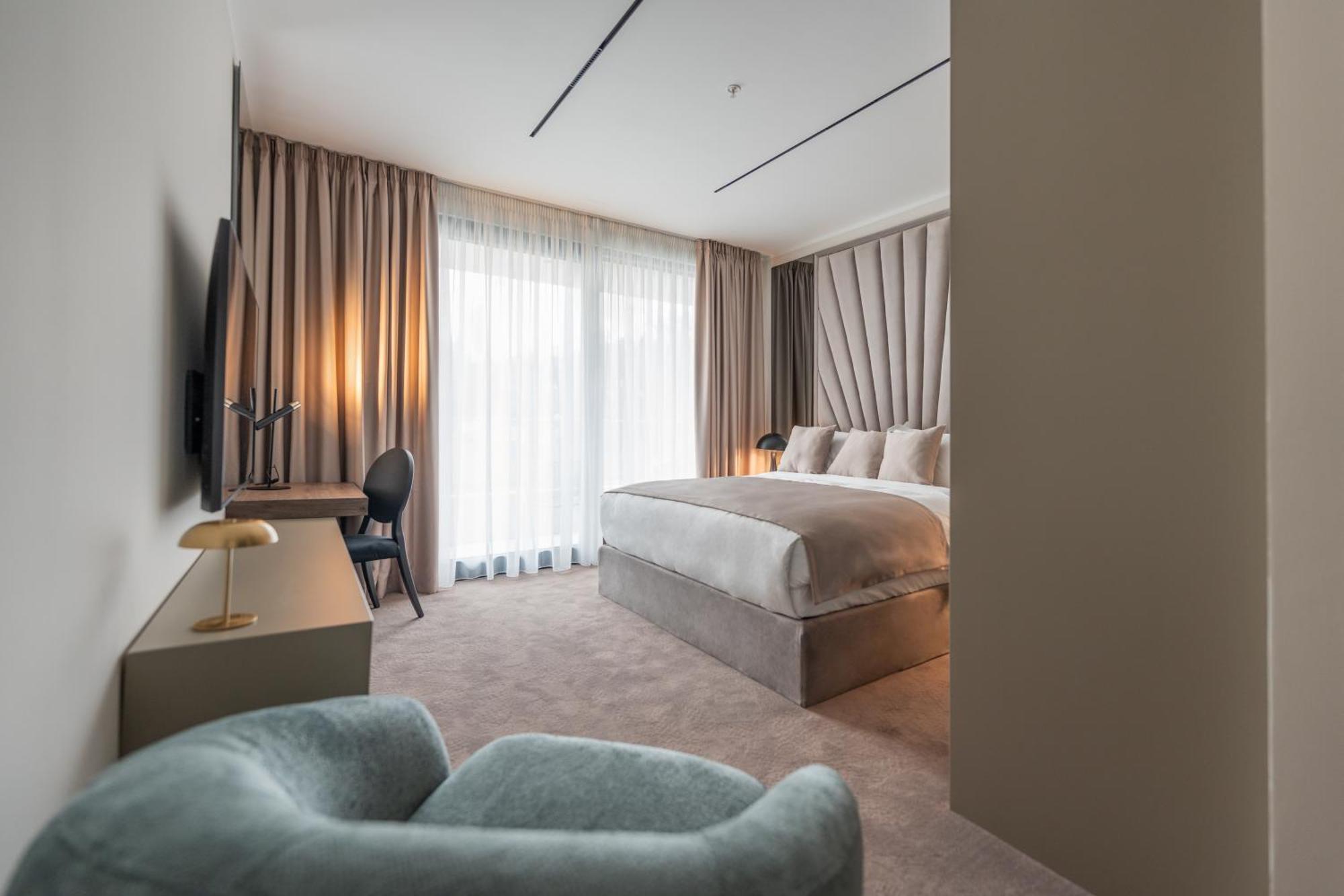 New Belgrade Premium Hotel Εξωτερικό φωτογραφία