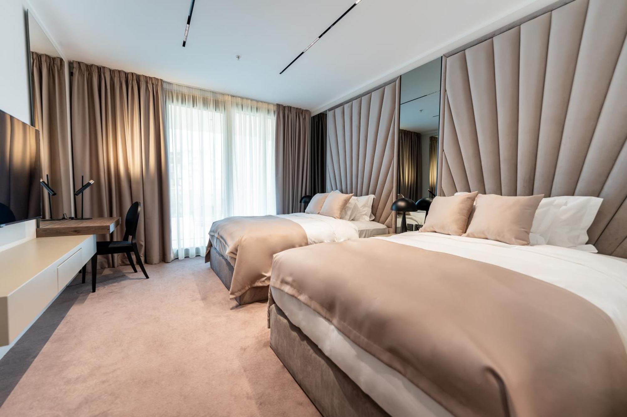 New Belgrade Premium Hotel Εξωτερικό φωτογραφία