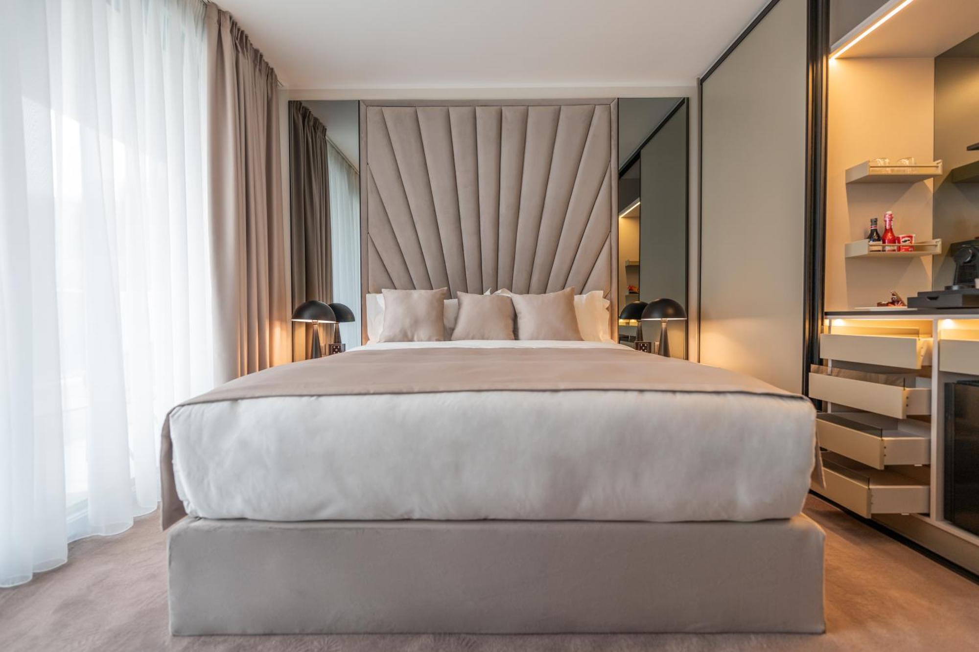 New Belgrade Premium Hotel Εξωτερικό φωτογραφία