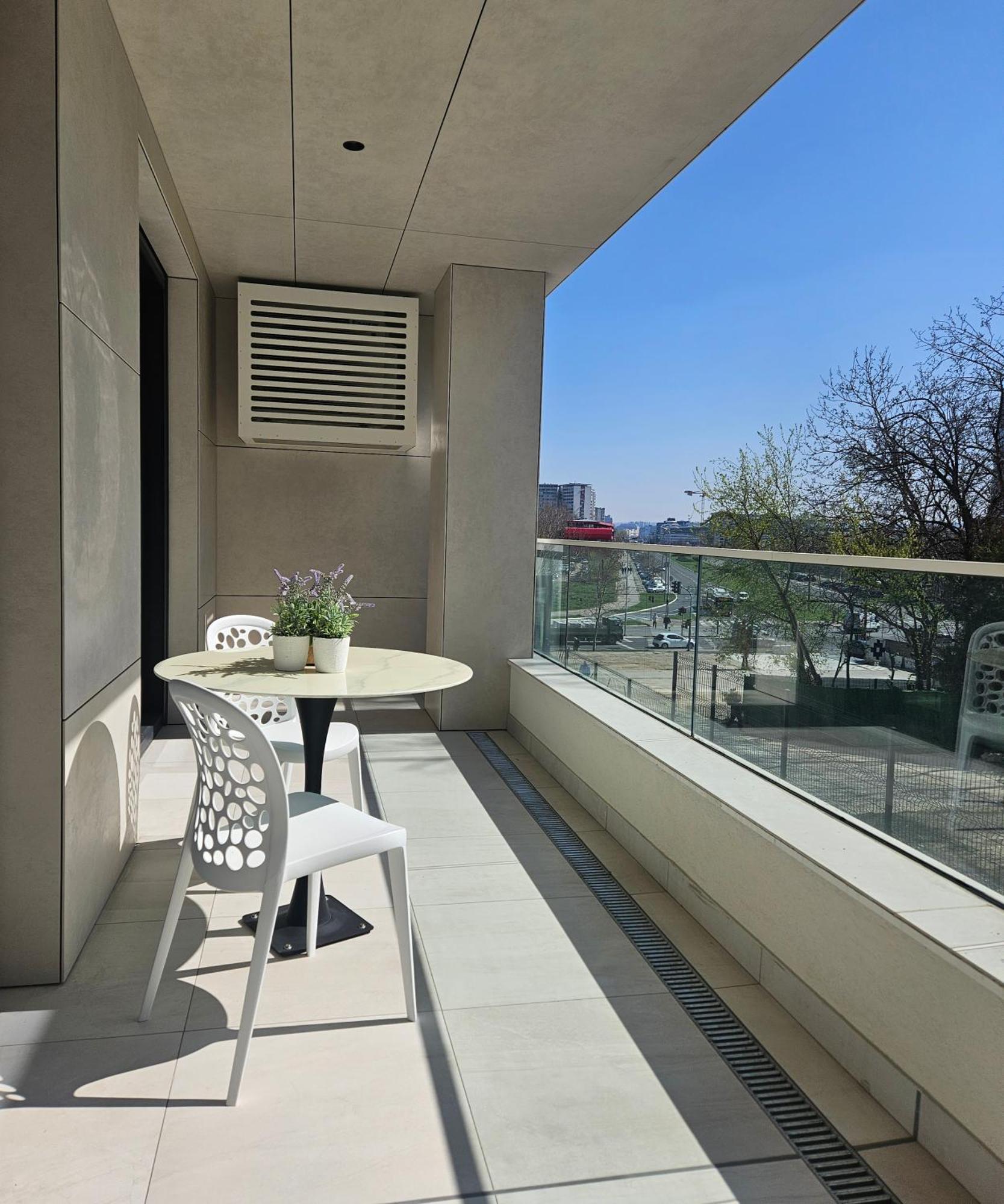 New Belgrade Premium Hotel Εξωτερικό φωτογραφία