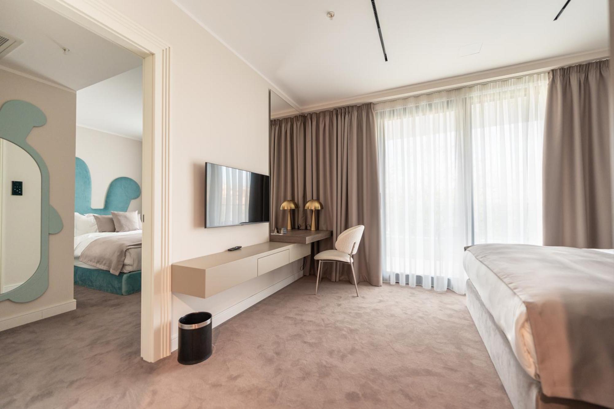 New Belgrade Premium Hotel Εξωτερικό φωτογραφία